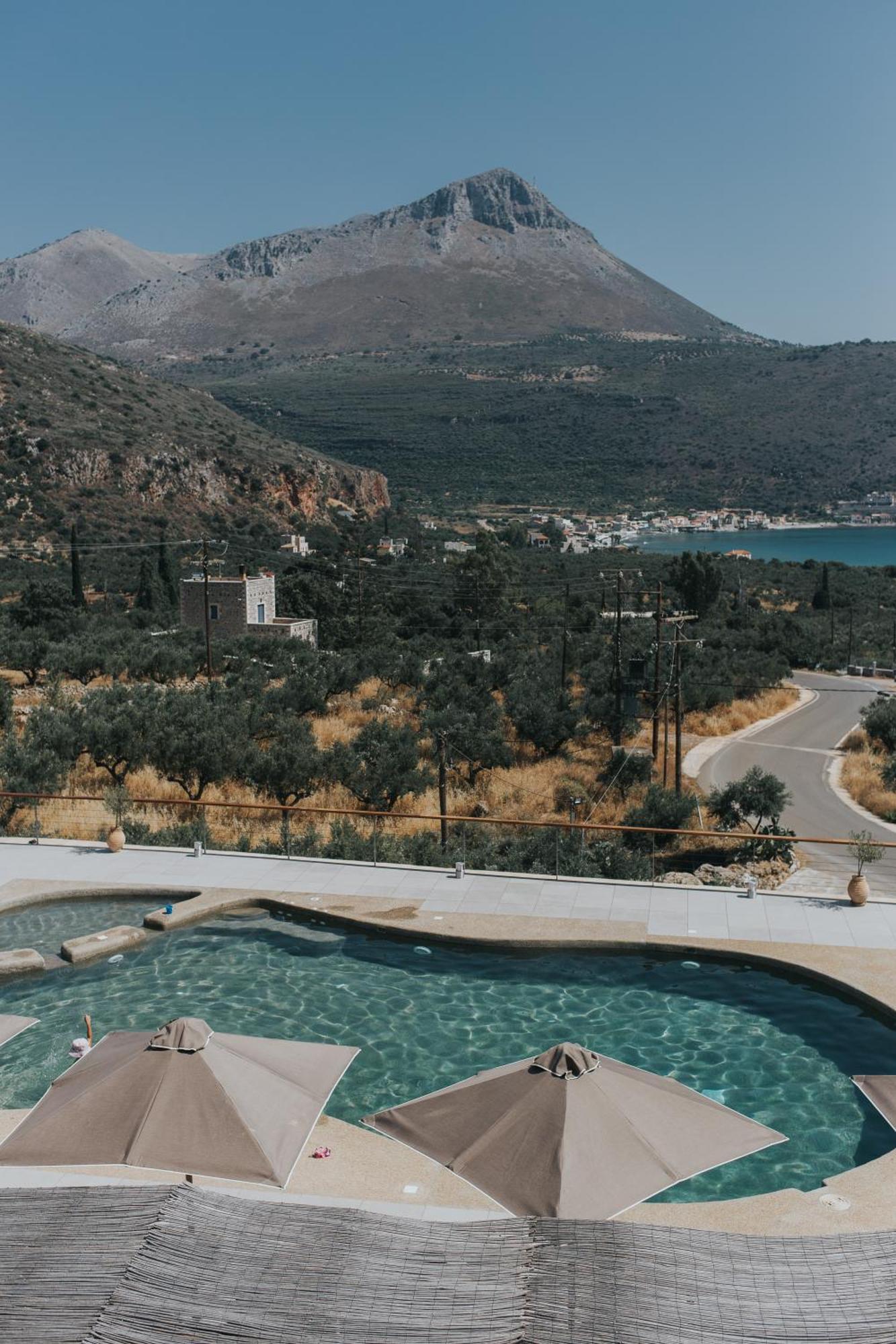 Brazzo Di Maina Hotel Oitylo Eksteriør billede