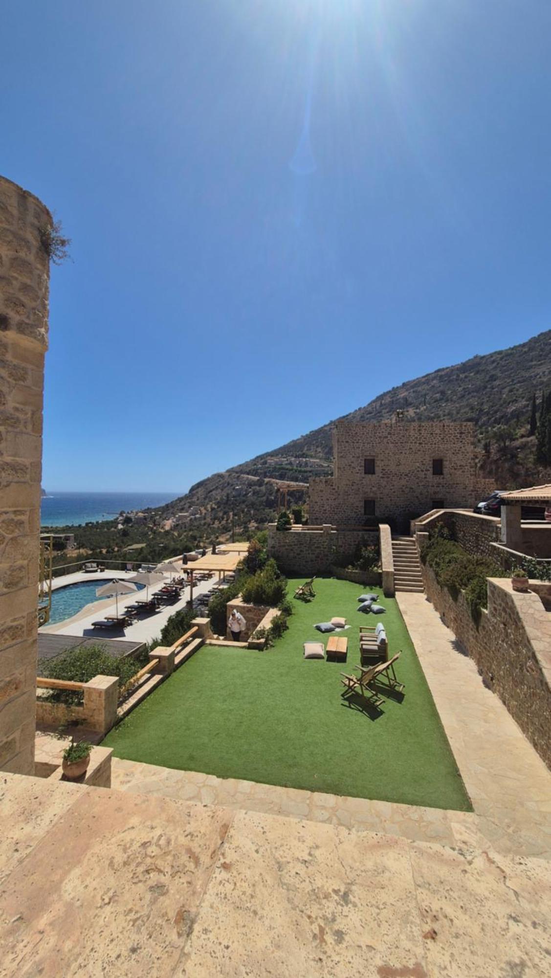 Brazzo Di Maina Hotel Oitylo Eksteriør billede